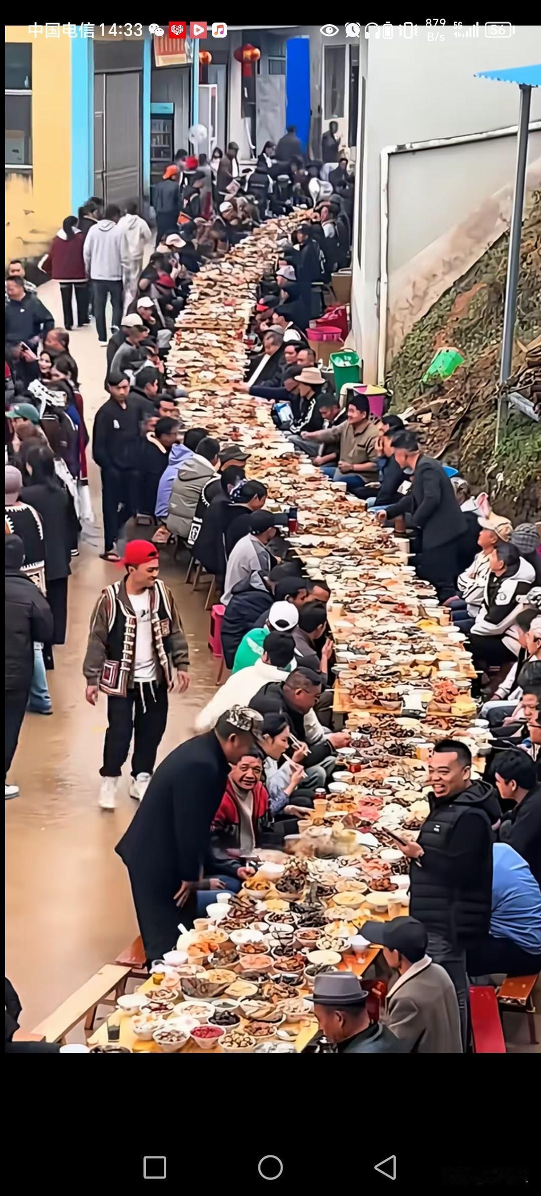 贵州人的水流聚餐天花板。这场面，你朋友带一群来都有位置。挤一挤都能挤得下。