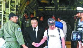 “中国人又如何？就算是中国人，老子也照杀不误！”2013年，中国退伍兵张京川在巴