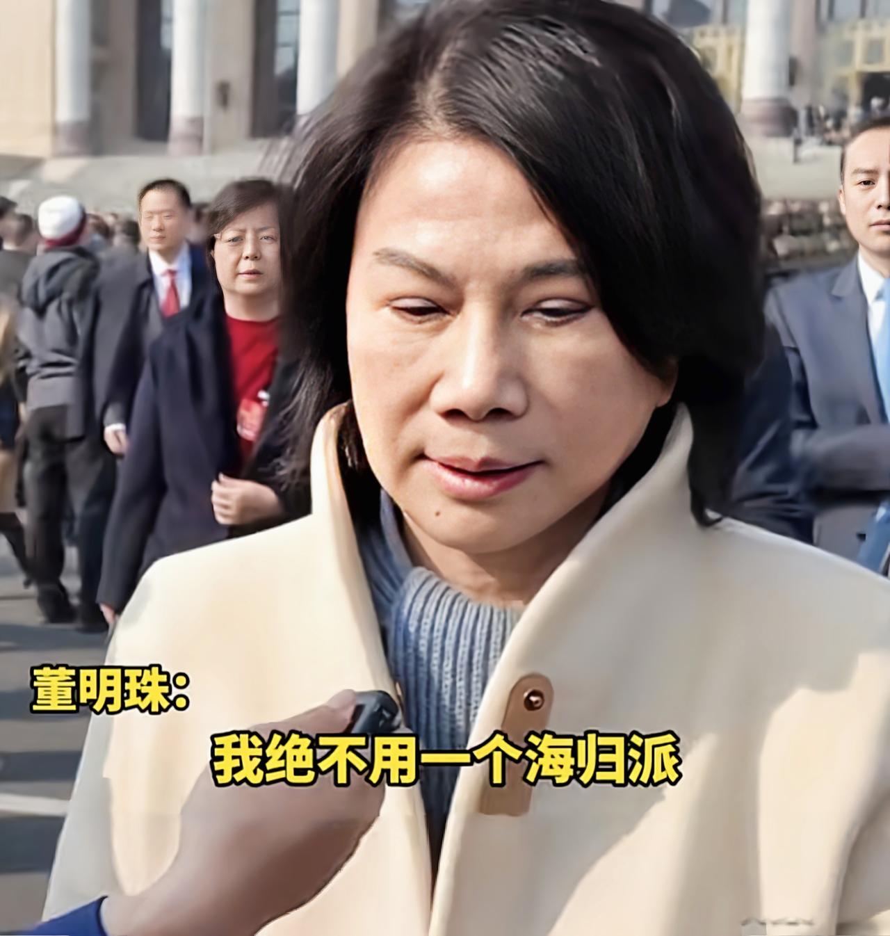 刚刚刷到一条视频，真的是后背发凉！平时用的打火机、纸巾盒里竟然藏了窃听器和摄