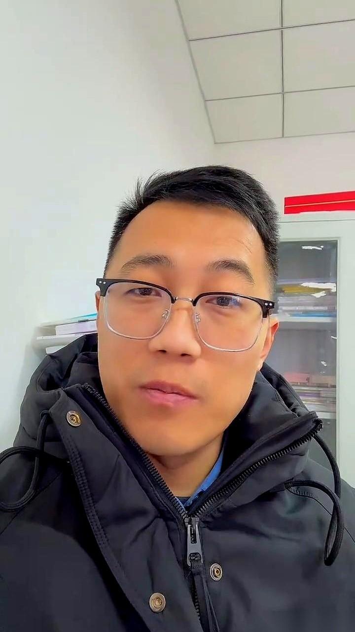 注安网站又崩了。每年保留节目，不崩一下，都对不起我们熬过的那些夜。一群搞工程的