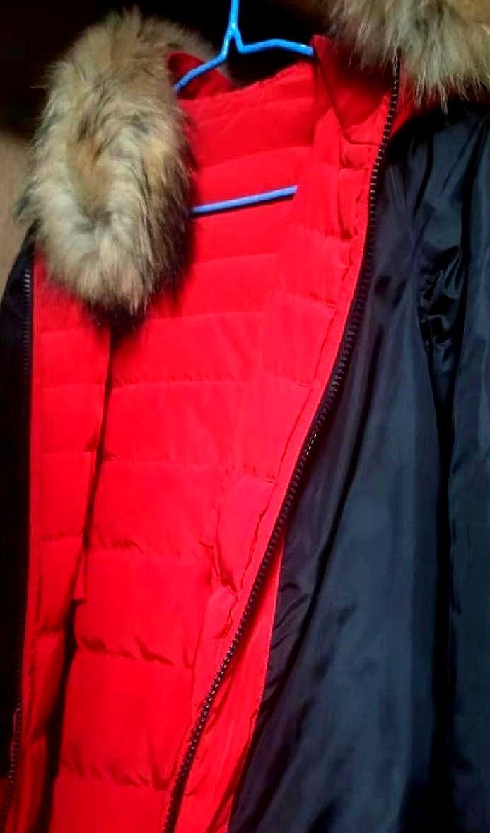 30万买件旧棉袄？波司登90年代红棉袄在闲鱼被疯抢，有人出到一辆宝马价。