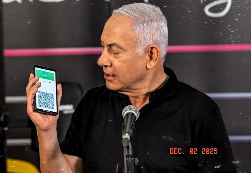 内塔尼亚胡报应终于到了。不但战时总理“护身符”失效，因贪腐罪跪地求赦免，还因