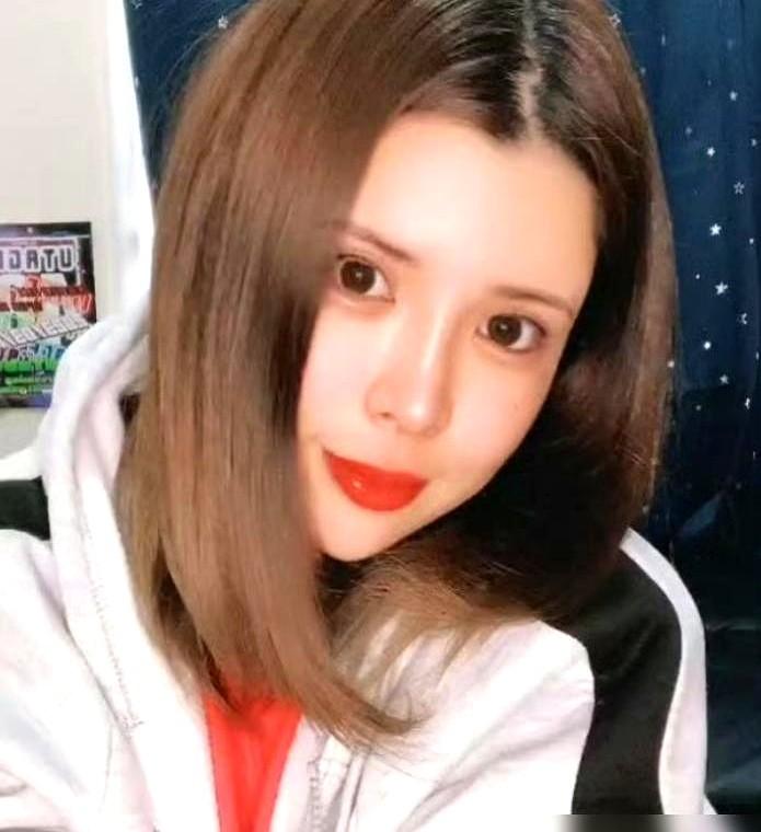 刚喊完想嫁有钱人，转头就出事了。35岁的前艺人坂口杏里，在东京一家便利店，因