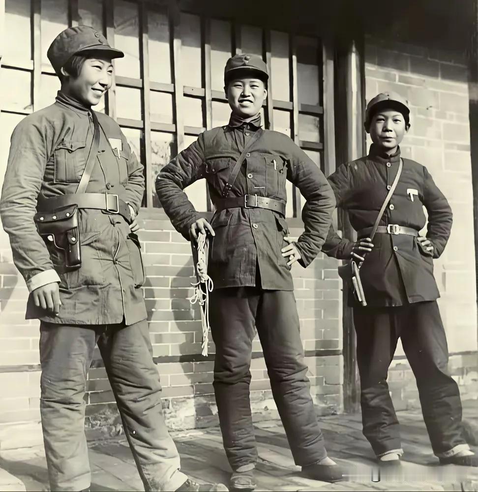 这是抗战时期的妇救会主任。影视剧中，常常是漂亮姐姐的形象示人，而现实里，她们是腰