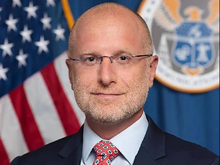 美国酝酿多年，终于不装了，对中国无人机下死手！12月23日，《纽约时报》报道