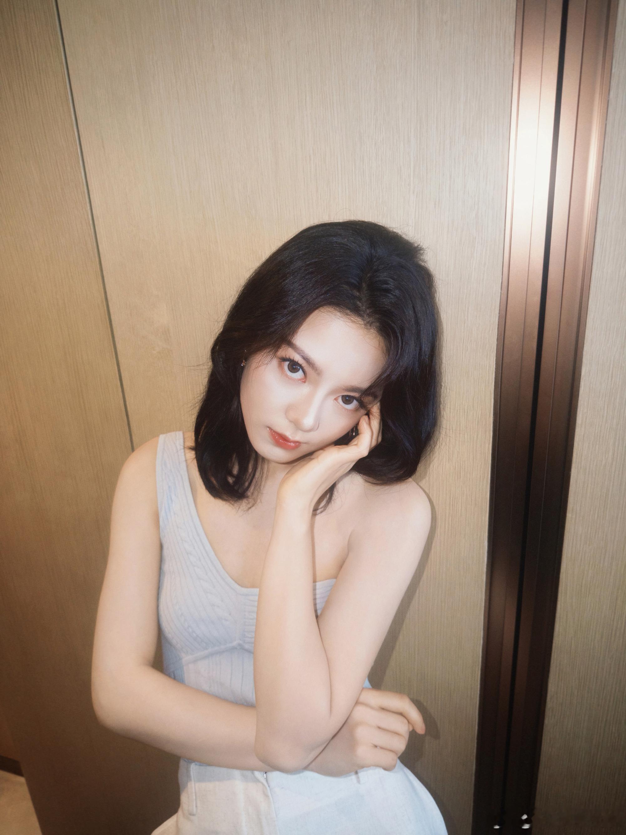 赵今麦露肩锁骨赵今麦你美​​​