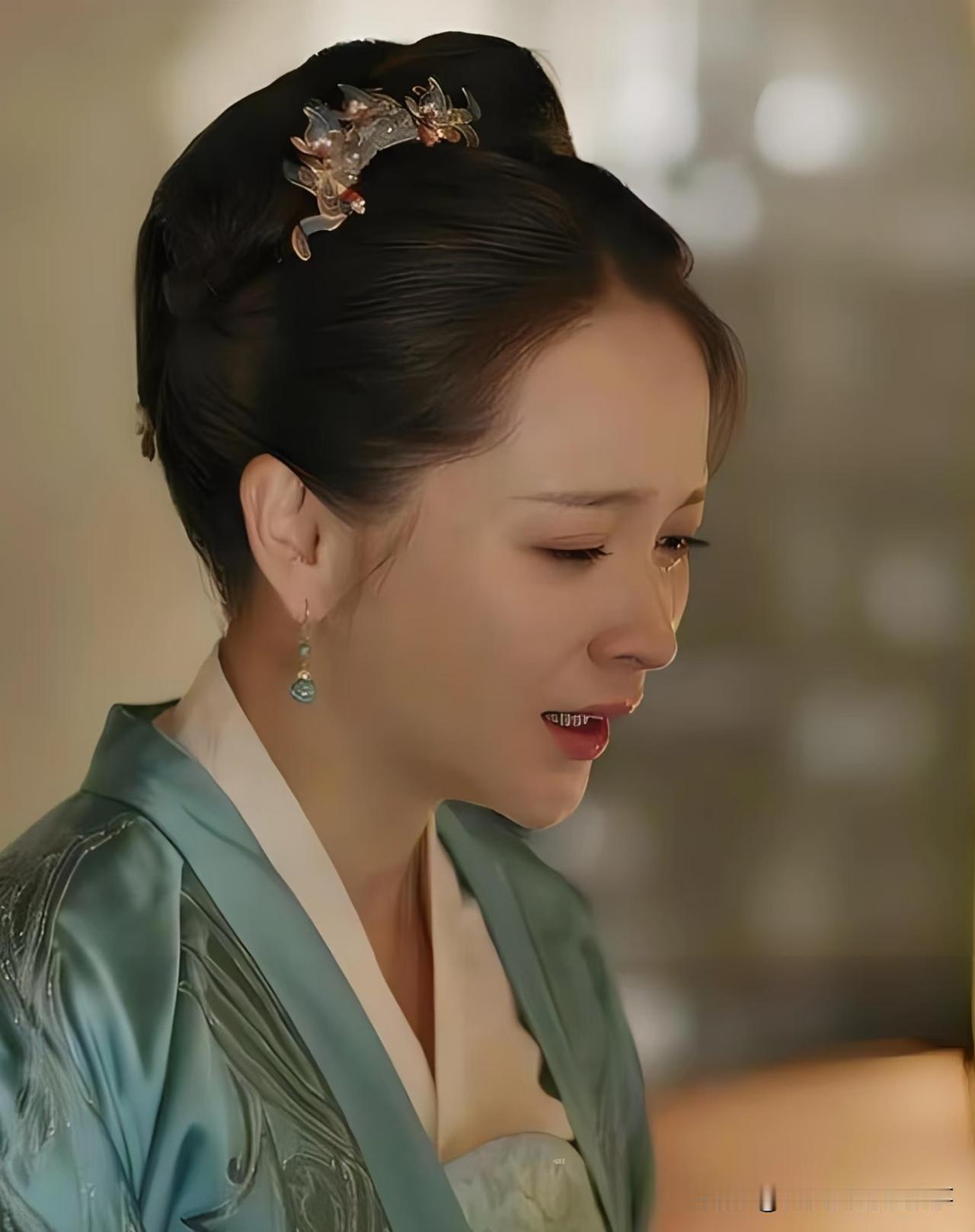 余家老太太究竟是故意把嫣然养得不经世事吗？回看《知否》里的余家众人，很多人