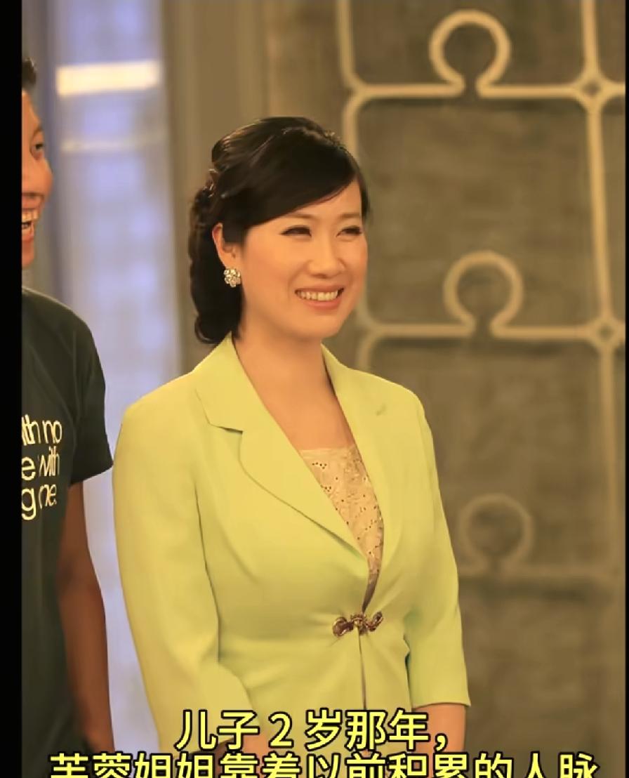 唐师曾的好友芙蓉姐姐在唐师曾的追悼会上痛哭流涕，芙蓉姐姐边哭边接受采访说，接到唐