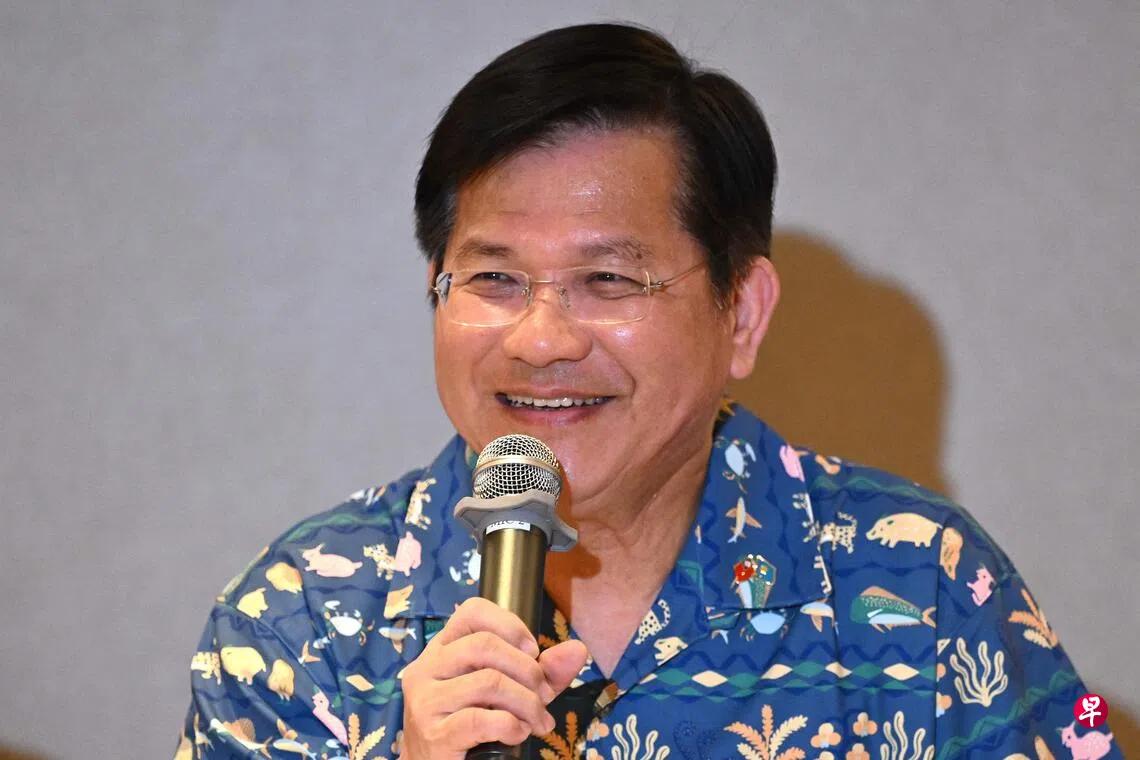 民进党当局又一个“讨打”的挑衅动作来了！据路透社报道，台外事部门负责人林佳龙9月