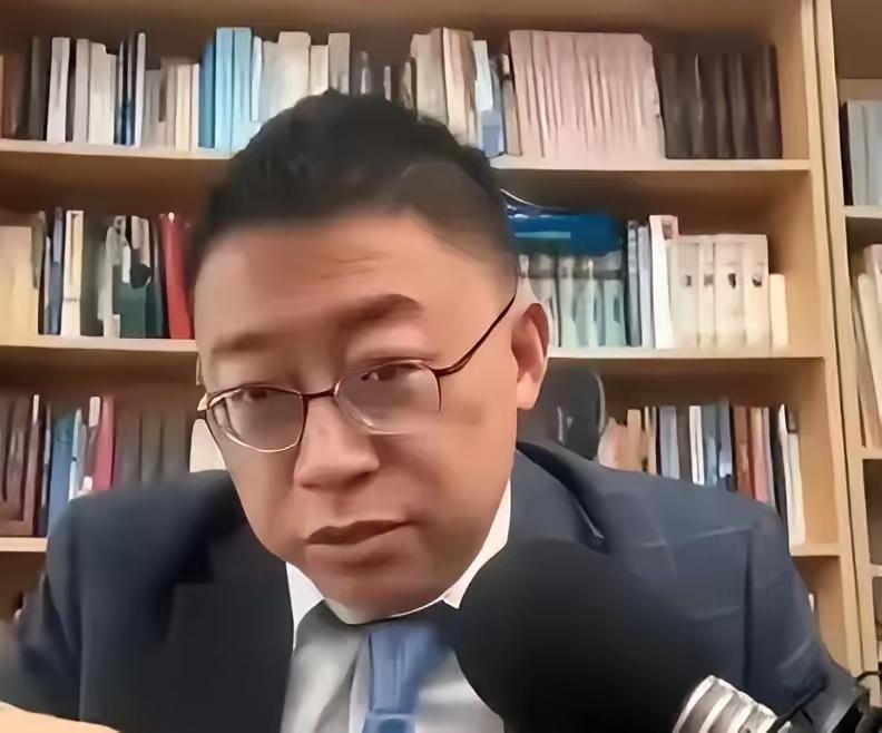 沈逸拍桌那一声脆响，直接戳中了科研圈最该警惕的痛点！他那句“境外钱能不能拿