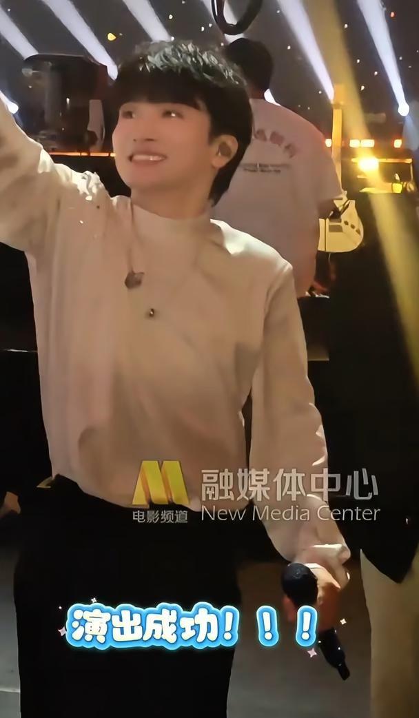 可爱小深˃𖥦˂为什么我eat不到宝贝啊，太可爱了！ˊᵒ̴̶̷̤ꇴᵒ̴̶̷