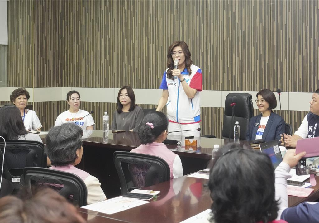 郑丽文：彰化县长选举若输了，未来10年恐难拿回来国民党主席郑丽文结束今日南投行