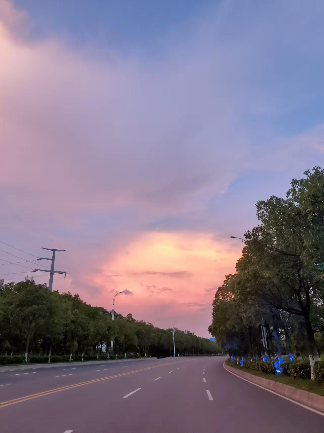 告诉大家一个玄学真相。有福气的人都有一个神奇的特点，就是在每次快撑不下去的时候