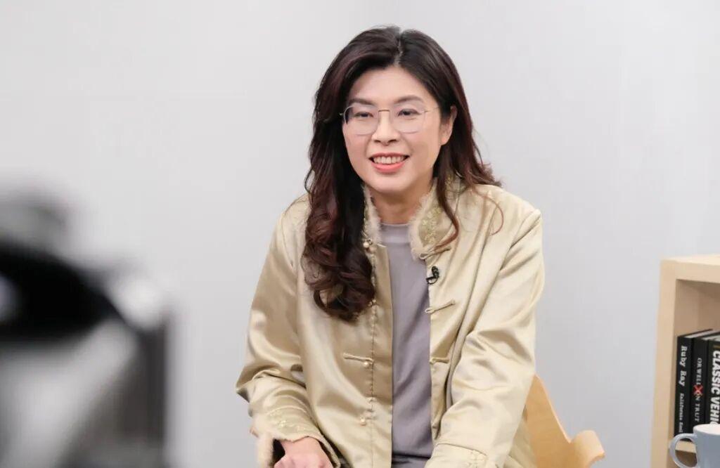 郑丽文在美接受专访时就两岸关系进行表态！中国国民党主席郑丽文日前接受美国《时代》