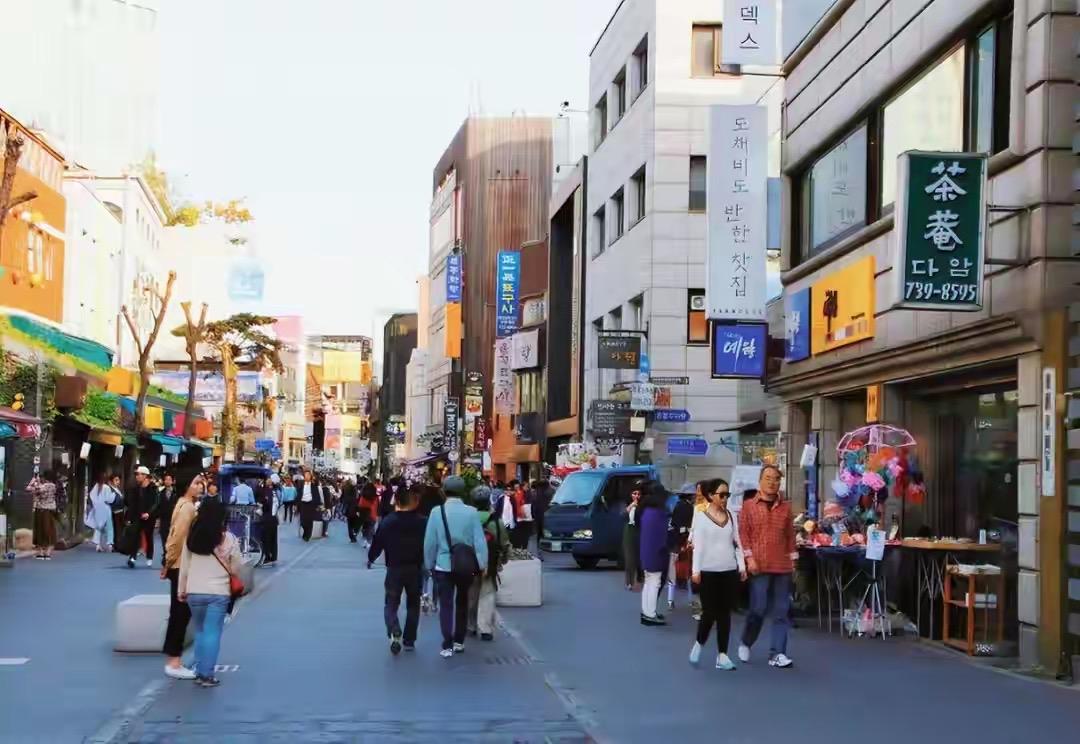 为什么日本统治韩国40年，却没能同化韩国？因为韩国是日本的直接上位文明，就像