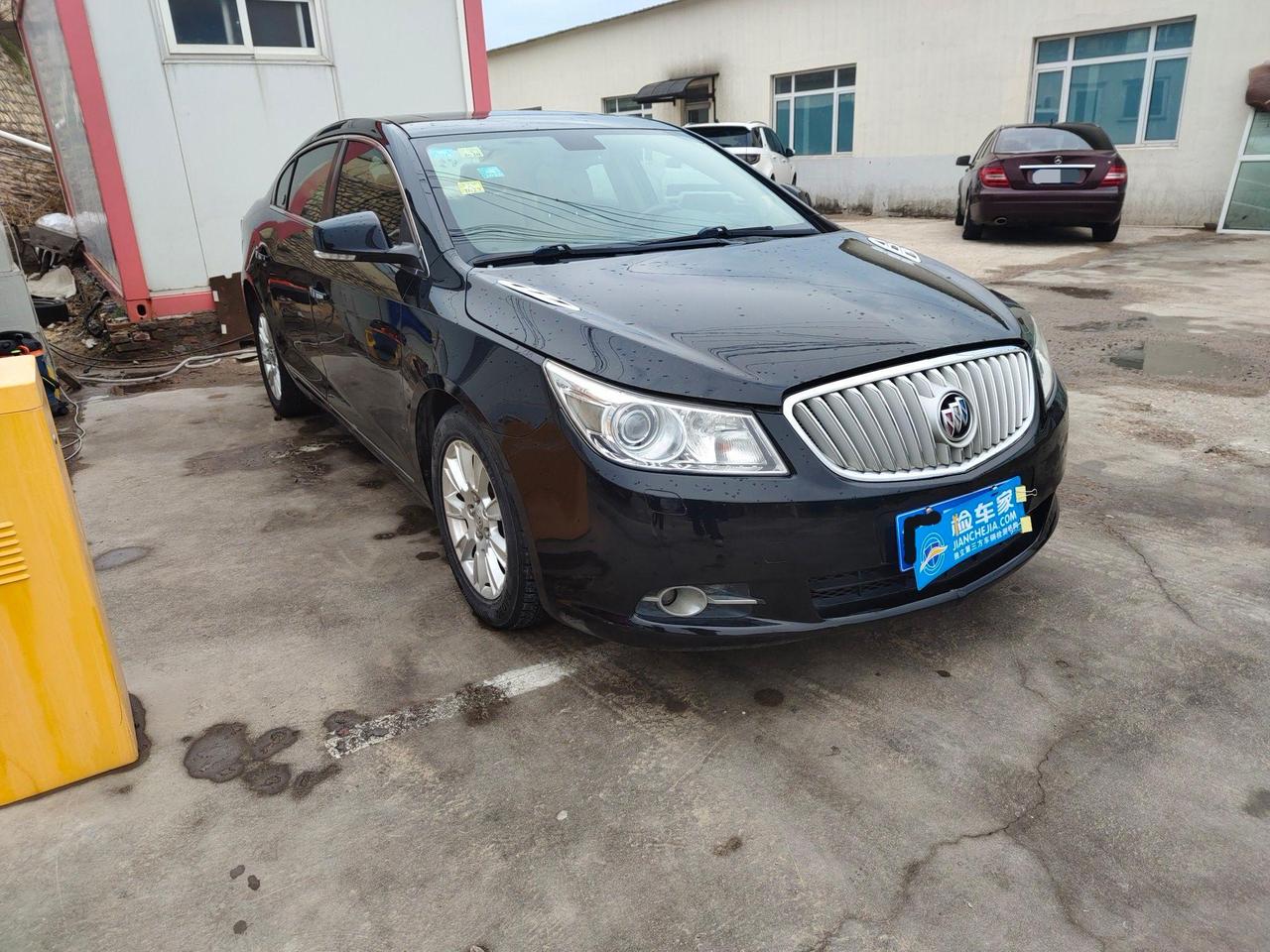 曾经的油老虎+“金属搅拌机”，为何要买老君越买来练手？前两天帮粉丝验了一台别克