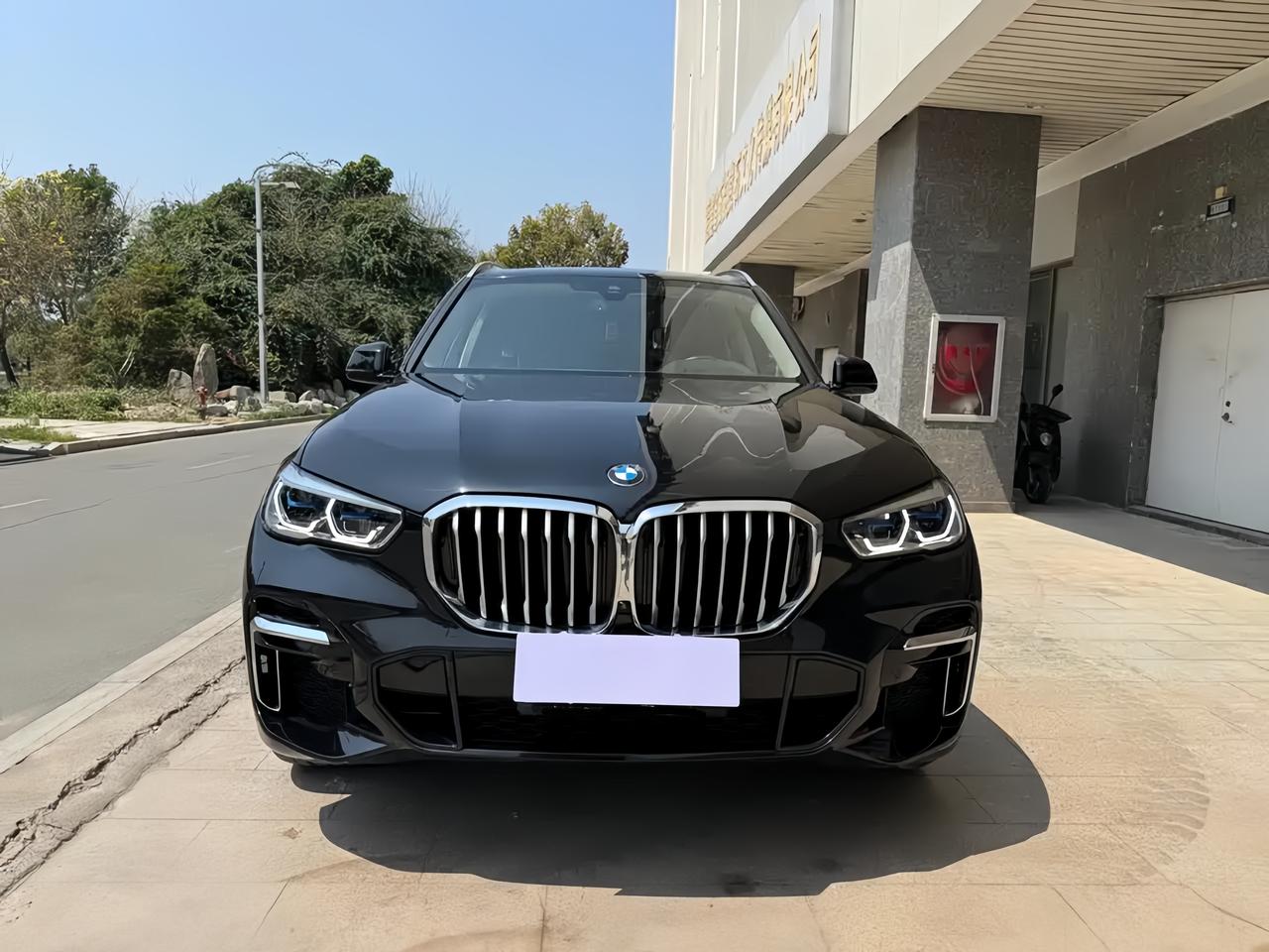 我觉得二手宝马X5容易让人冲动的地方，有时候会给人一种“我好像捡到便宜了”的错觉