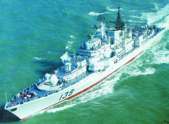 1996年12月，中国以每艘约4亿美元的价格，从俄罗斯引进两艘先进的现代级驱逐舰