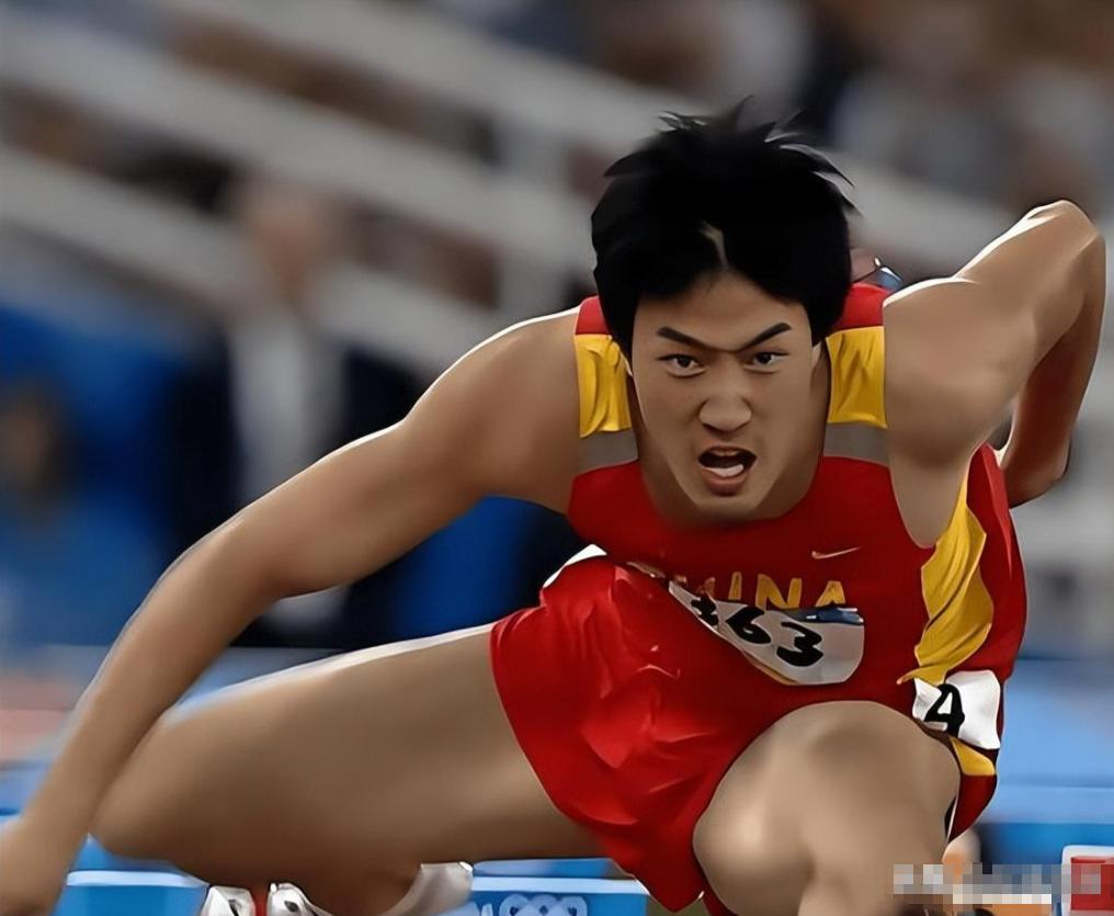 🐒中国体坛最伟大7人排名！林丹第7、苏炳添第3，第1名没人敢不服！7.林