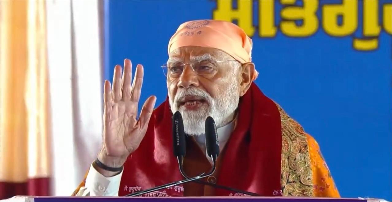 要投资，印度喊话中国当地时间2月1日，印度公布了新的预算案，核心便是加大投资