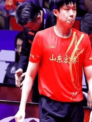 弯弯那边说很难想象大陆在这么短的时间里就培养出了王楚钦这种单打、双打、混双都是第