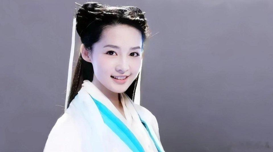 原来李沁也试镜过小龙女啊！说实话，那鸡腿装扮太奇葩​​​