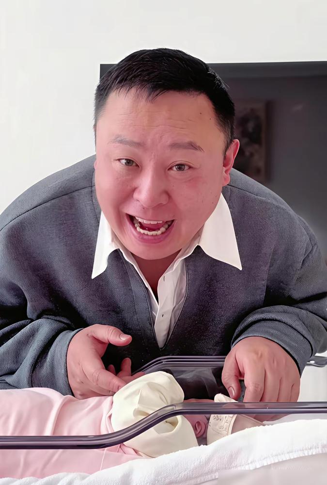 郭麒麟一年只露一面，阎鹤祥后台跟郭德纲摊牌：“他不干，我就退！”你以为太子爷捧哏