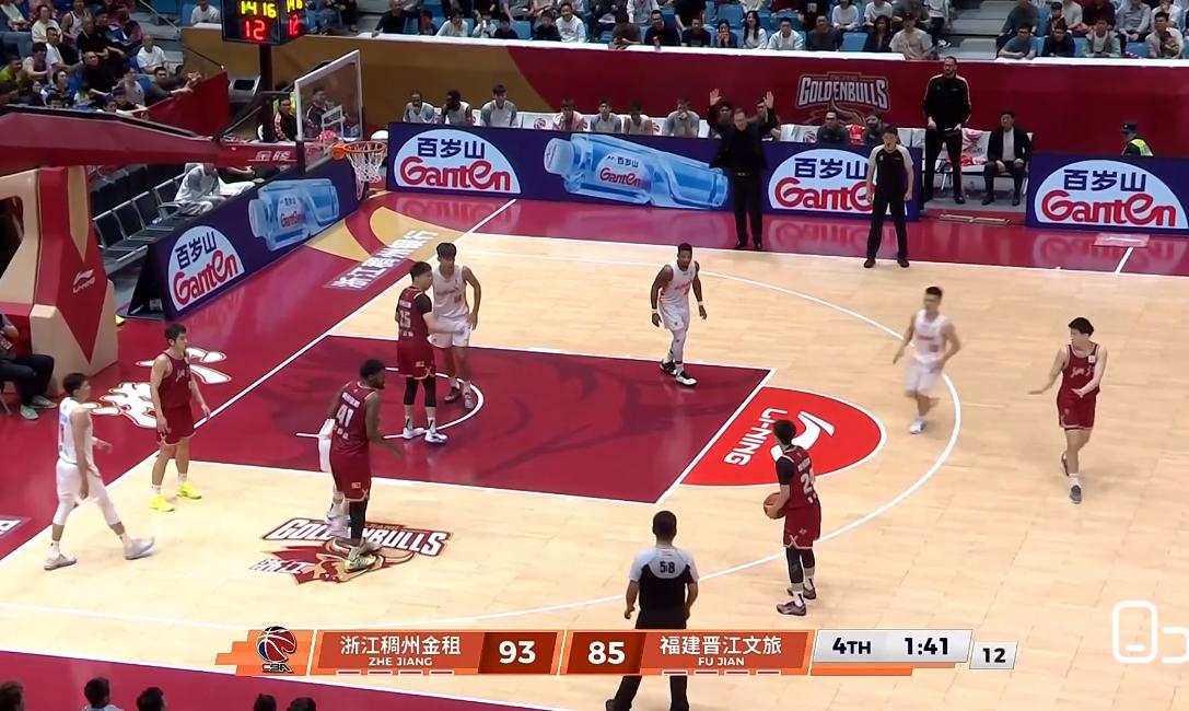 冲6再进一步！约翰逊33+21内线制霸，李悦洲关键三分锁定胜局