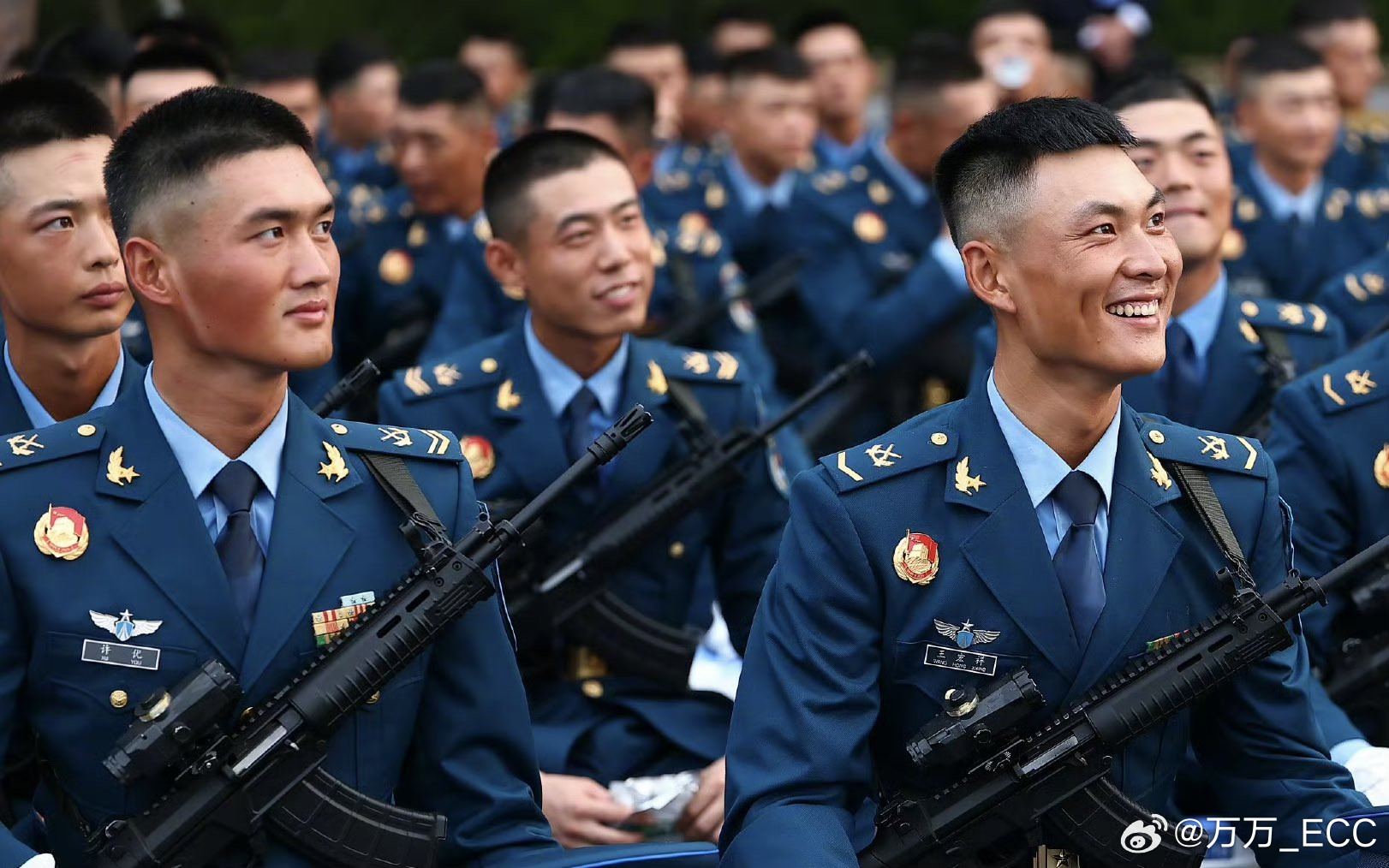 眼里有光，心中向阳！这组照片拍得太赞了九三盛大阅兵​​​