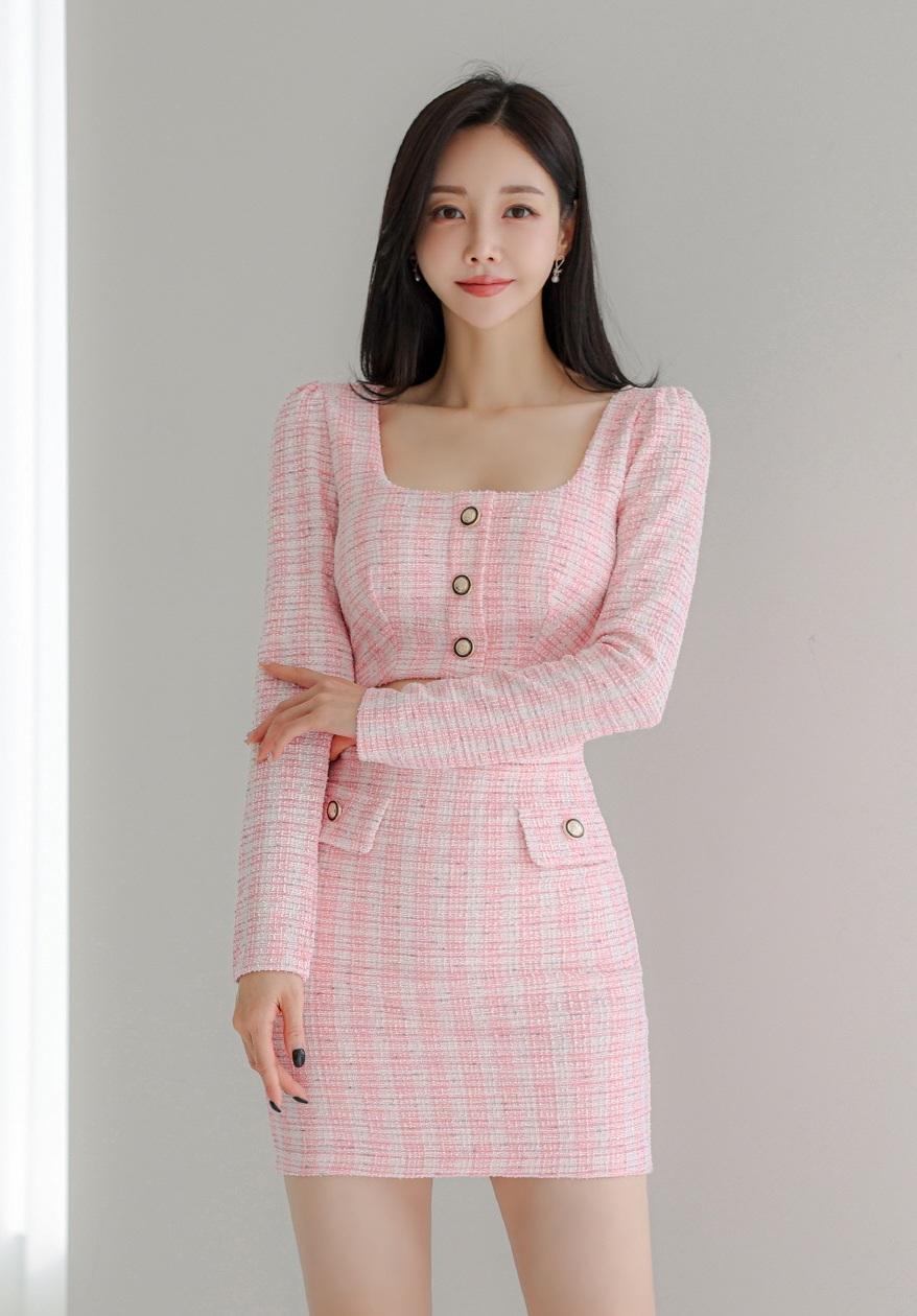 甜美粉色格纹连衣裙，谁穿谁美！上次逛街看到一条粉色格纹裙，瞬间就走不动道了。那