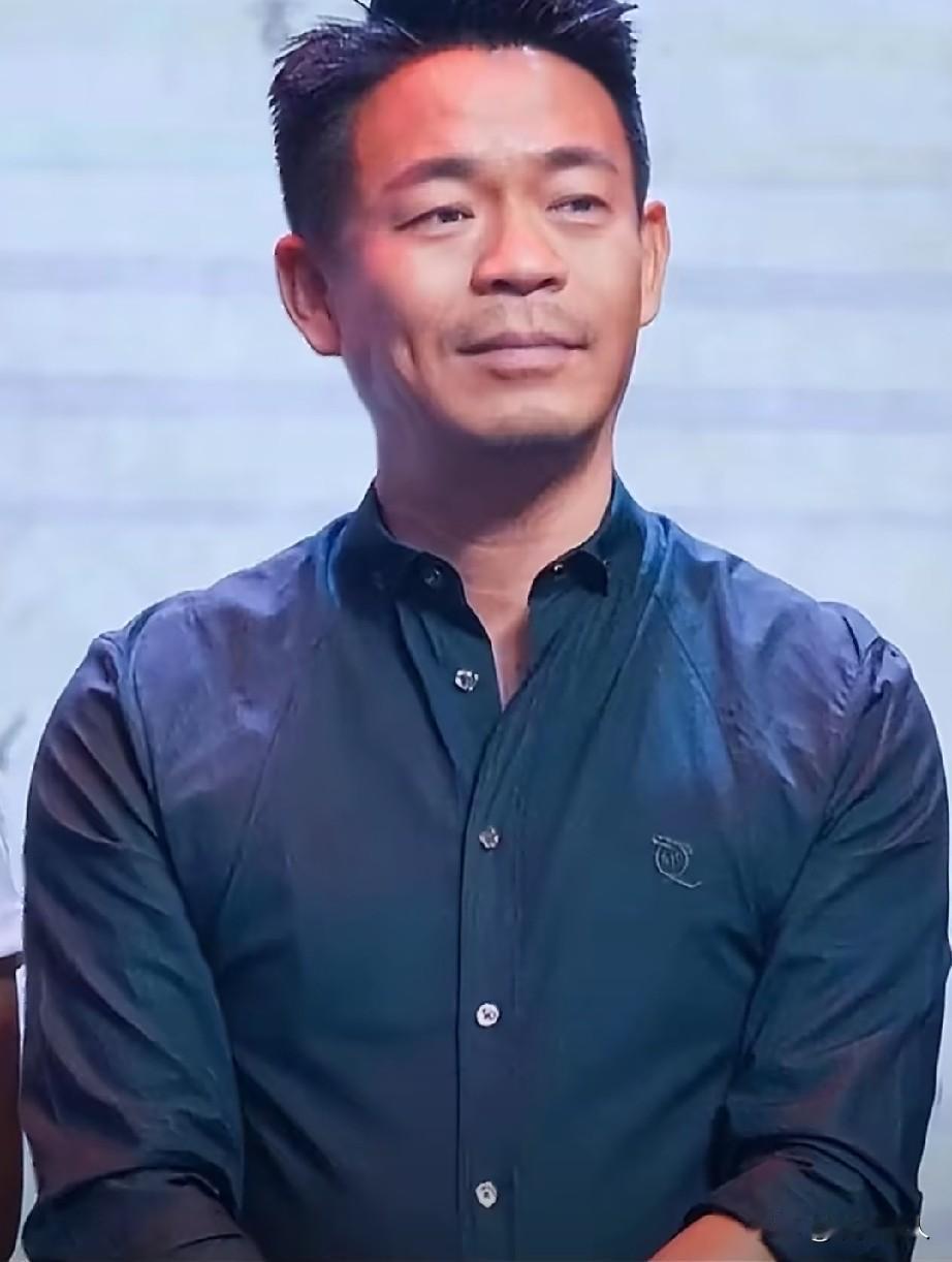 孙浩说的一段话，我反复看了三遍，真被触动了。他说：“我人生中看到第一个LV包