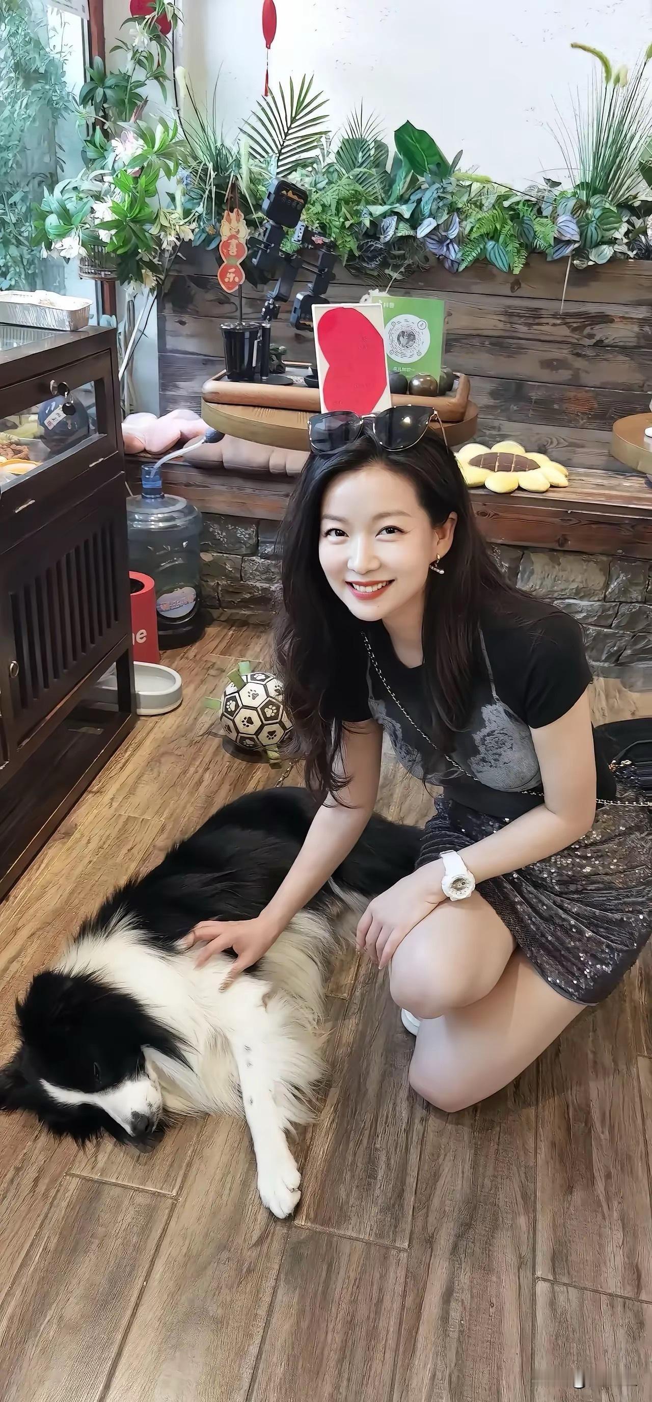 人生最大的遗憾莫过于放弃了不该放弃的，坚持了不该坚持的。