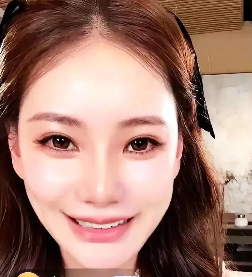 马筱梅太心急！两大执念终把自己困在局里！马筱梅在北京直播时烦躁哽咽，深感委屈