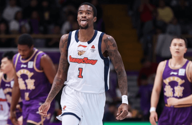 萨姆纳更新社媒庆祝胜利: 继续赢球, 顶级射手归来