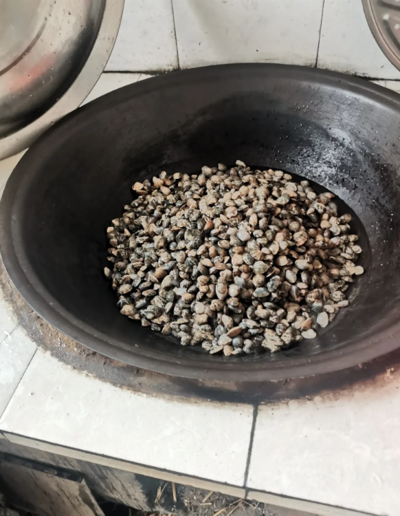 二十斤，就出了这么些肉。