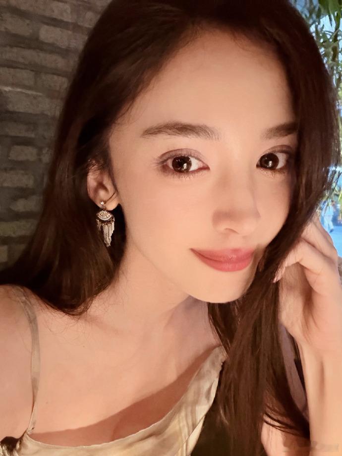 娜扎美图彩蛋娜扎还有美图库存娜扎美图彩蛋🈶看完了vlog还有咱们姐姐分享的美