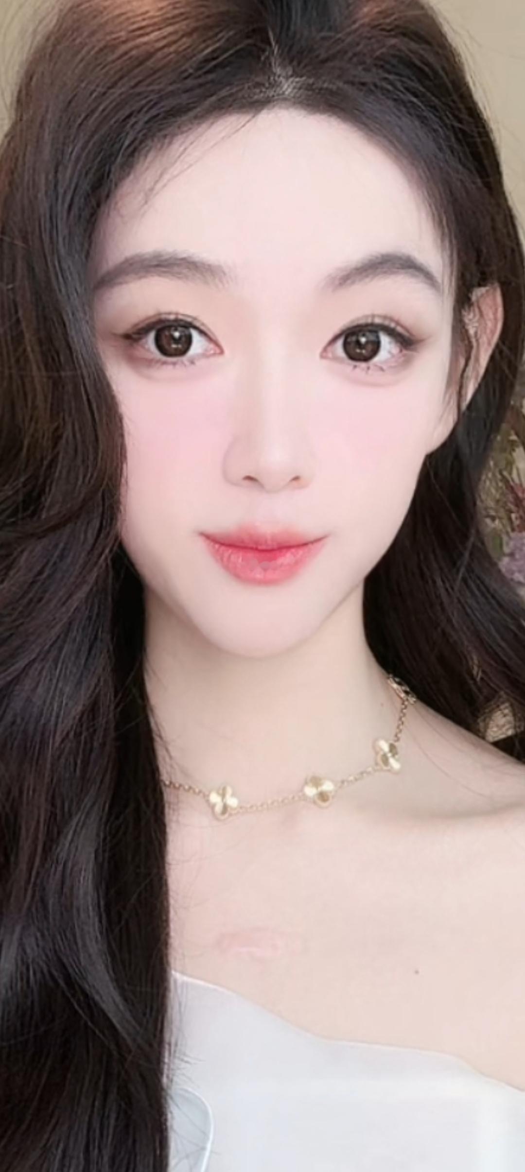 这位小姐姐好漂亮！