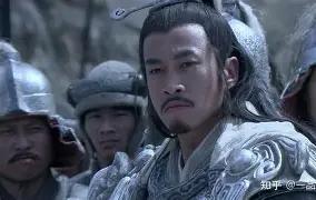 项羽打下江山后为啥不称帝，反而要称一个莫名其妙的“西楚霸王”其实这不是项羽傻