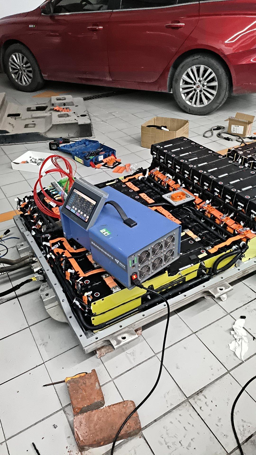 动力电池维修一直是谜一般的存在，所有维修店都不能修，大家都说“只换不修”，谜之操