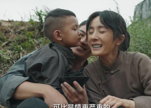 拍《生万物》时，导演去产房给杨幂和欧豪找儿子，不料这部剧播出去后，这个孩子的父母