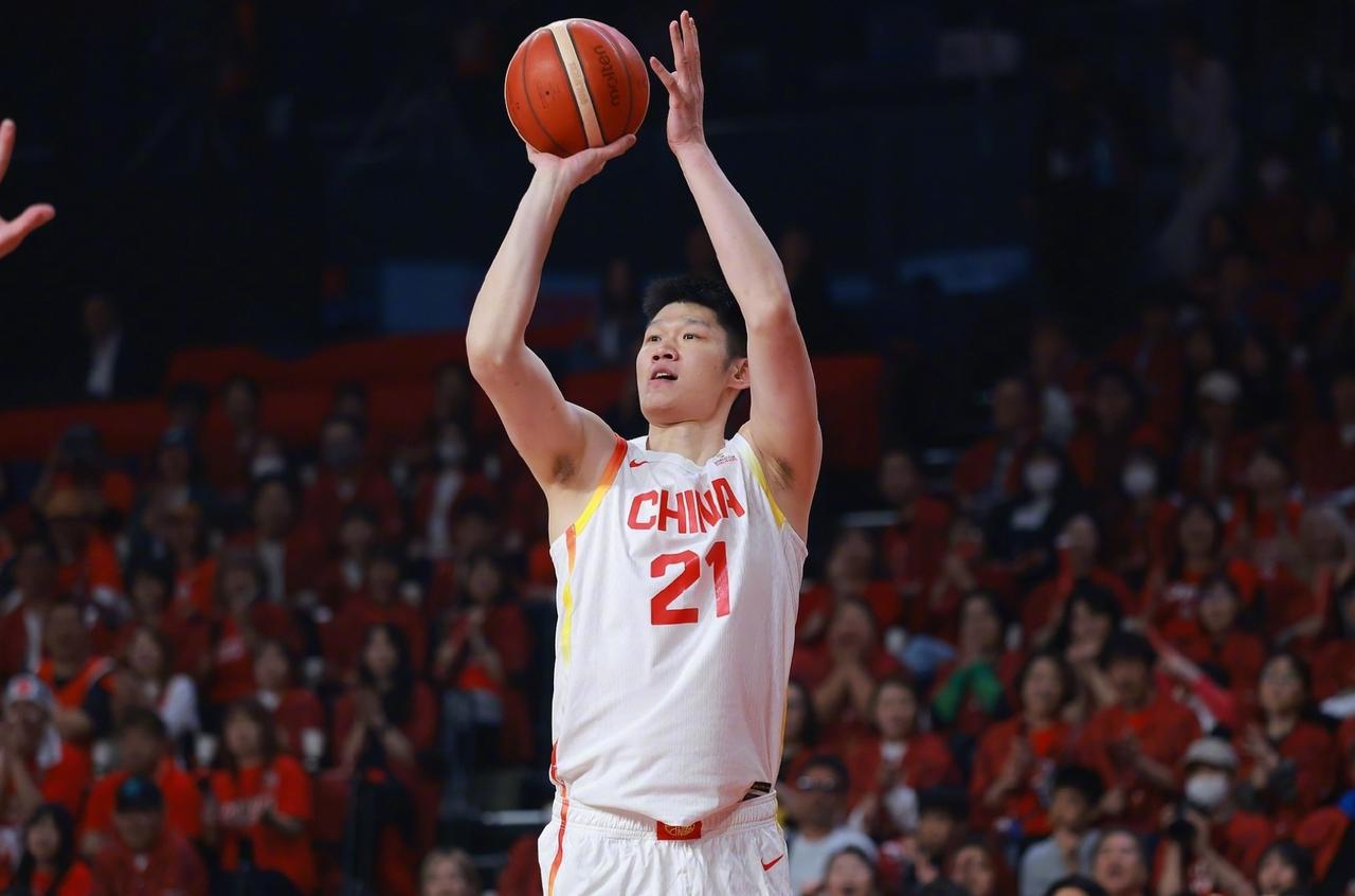 北京时间2月26日，中国男篮在世预赛客场以87-80逆转战胜日本队。这场胜利来之
