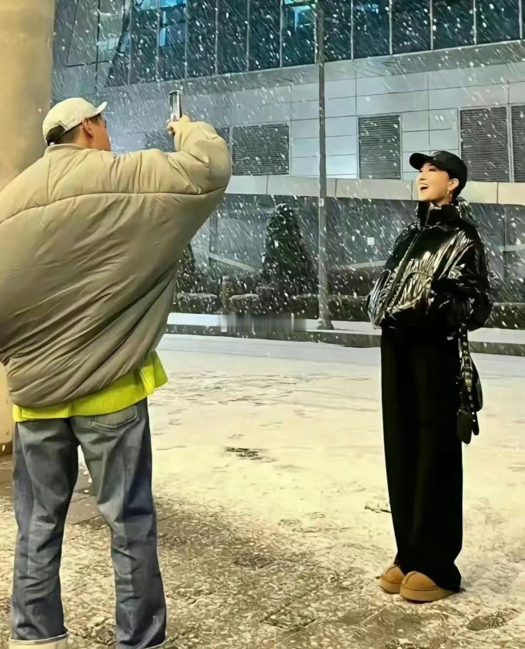 巨蟹男其实一直都是很依赖感情的星座，巨蟹男对于家庭很重视，是因为家庭给予他们的感