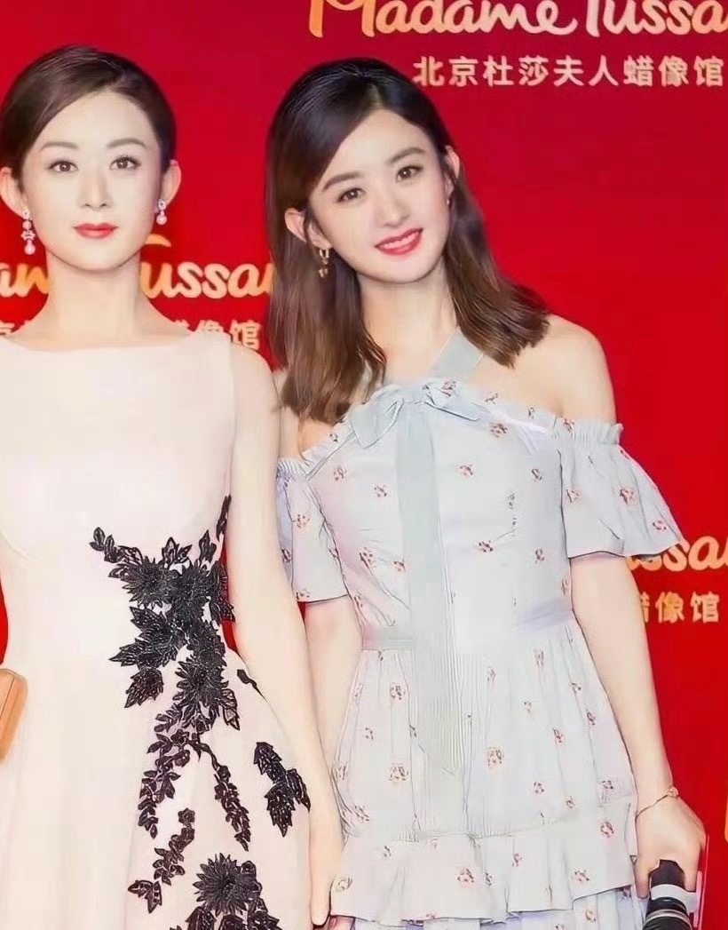 赵丽颖蜡像，一个一言难尽，另一个以假乱真！