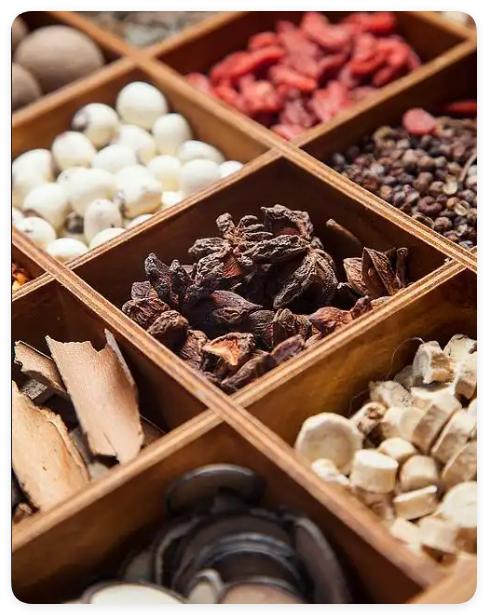 收到患者锦旗的那一刻，我决定揭开肾囊肿的真相！中医讲“有其内必形于诸外”，