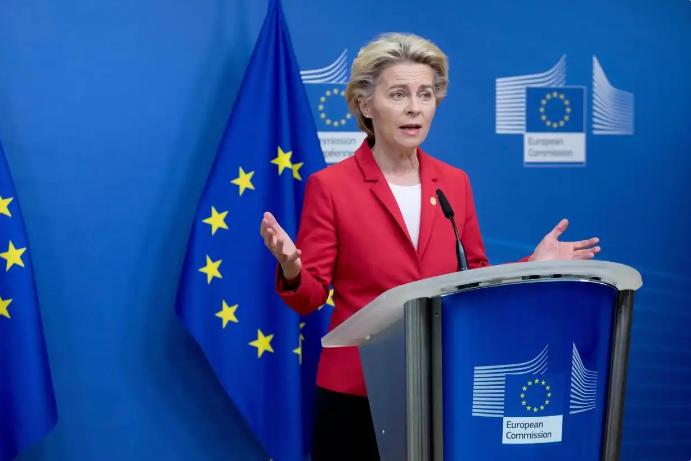 冯德莱恩周三在欧洲议会演讲中表示：在当前危机中，有人认为欧盟应该放弃长期战略，恢