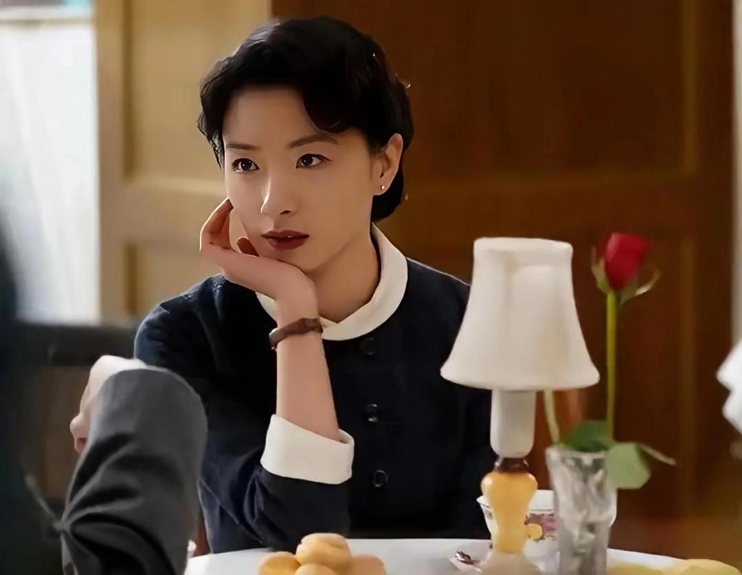 追剧《八千里路云和月》原以为丁玉娇和孟万福、田家泰之间的关系有些说不清弄不明，昨