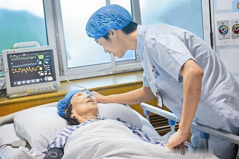 侄儿在二级医院当男护士，最近突然跟我说：想辞职。我第一反应是诧异。他干这行五