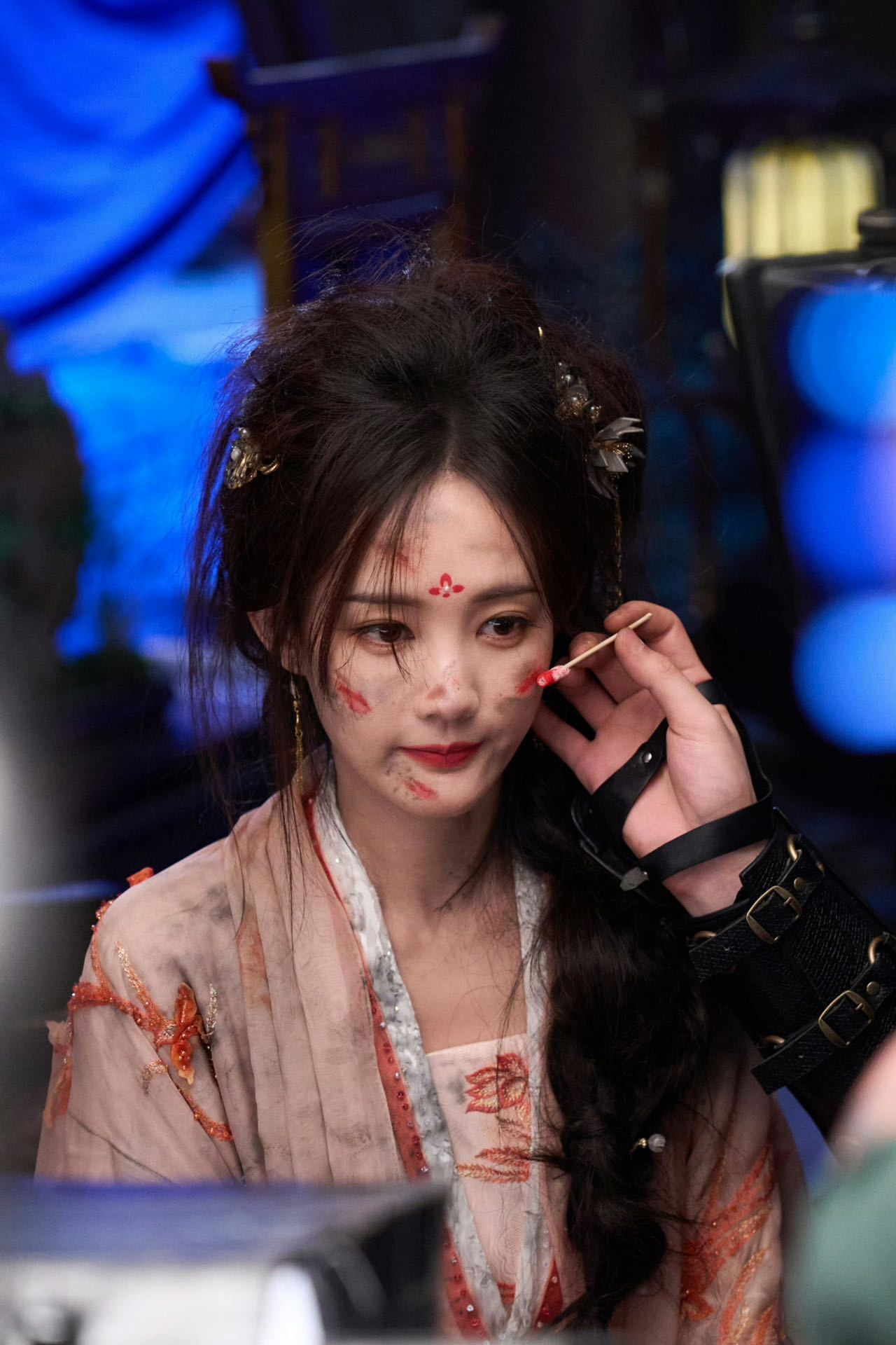 李一桐这下是真爆了宋一梦的实验室炸了，李一桐的演技“炸”了！为了这场关键戏，桐宝