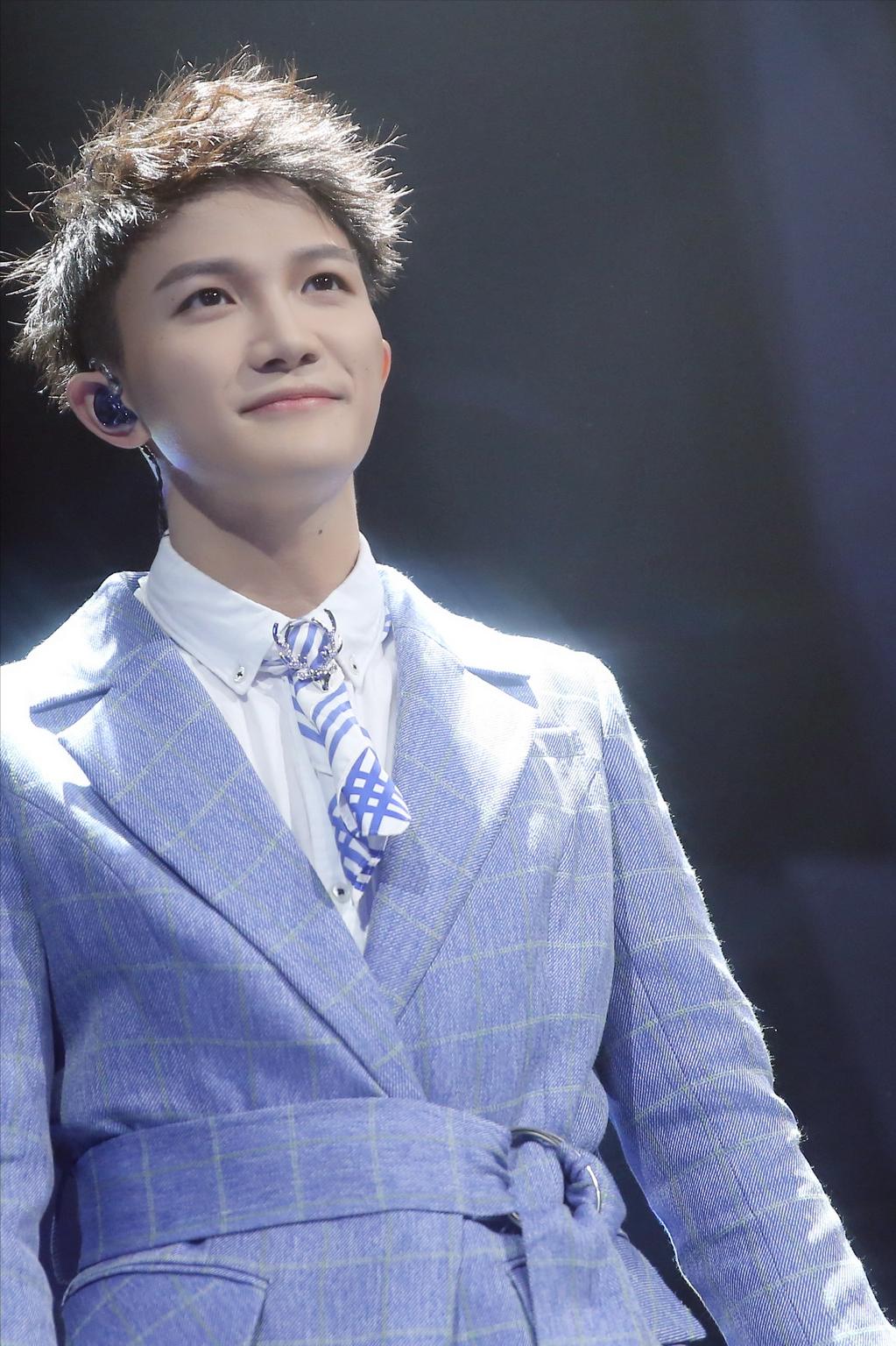 歌手周深曾说，我感谢好声音，虽然我没有晋级，没有夺冠，可是我出名了，有了更多的舞