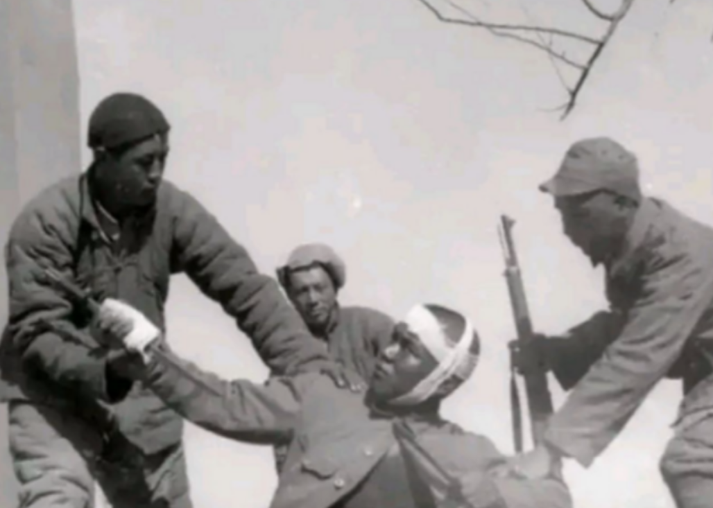 1943年，日军在大连截获了一段电波。在那个时候，普通老百姓是不会使用电报的。所